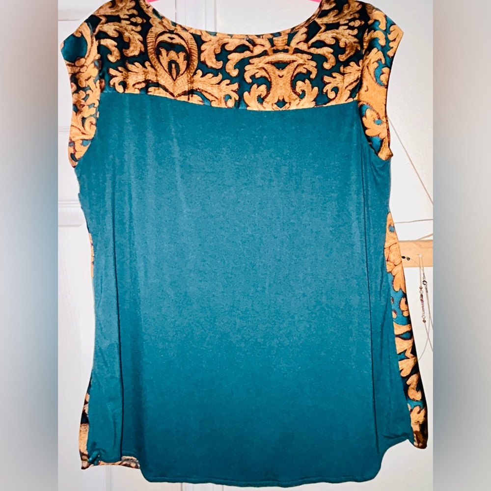 The Limited Gold and Green Baroque Blouse - Picture 3 of 3